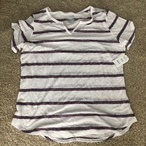 Women’s light weight tee Sz XL (16-18)